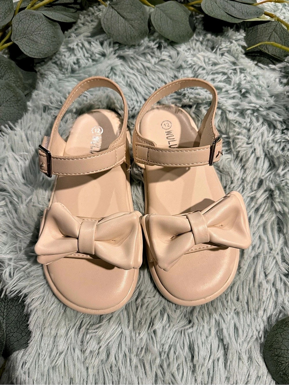 Wulubaba Bow Sandals in Pink Girls US 12 Like New